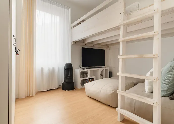 Porta Venezia - Castaldi - Bilocale Con Letto Soppalcato *